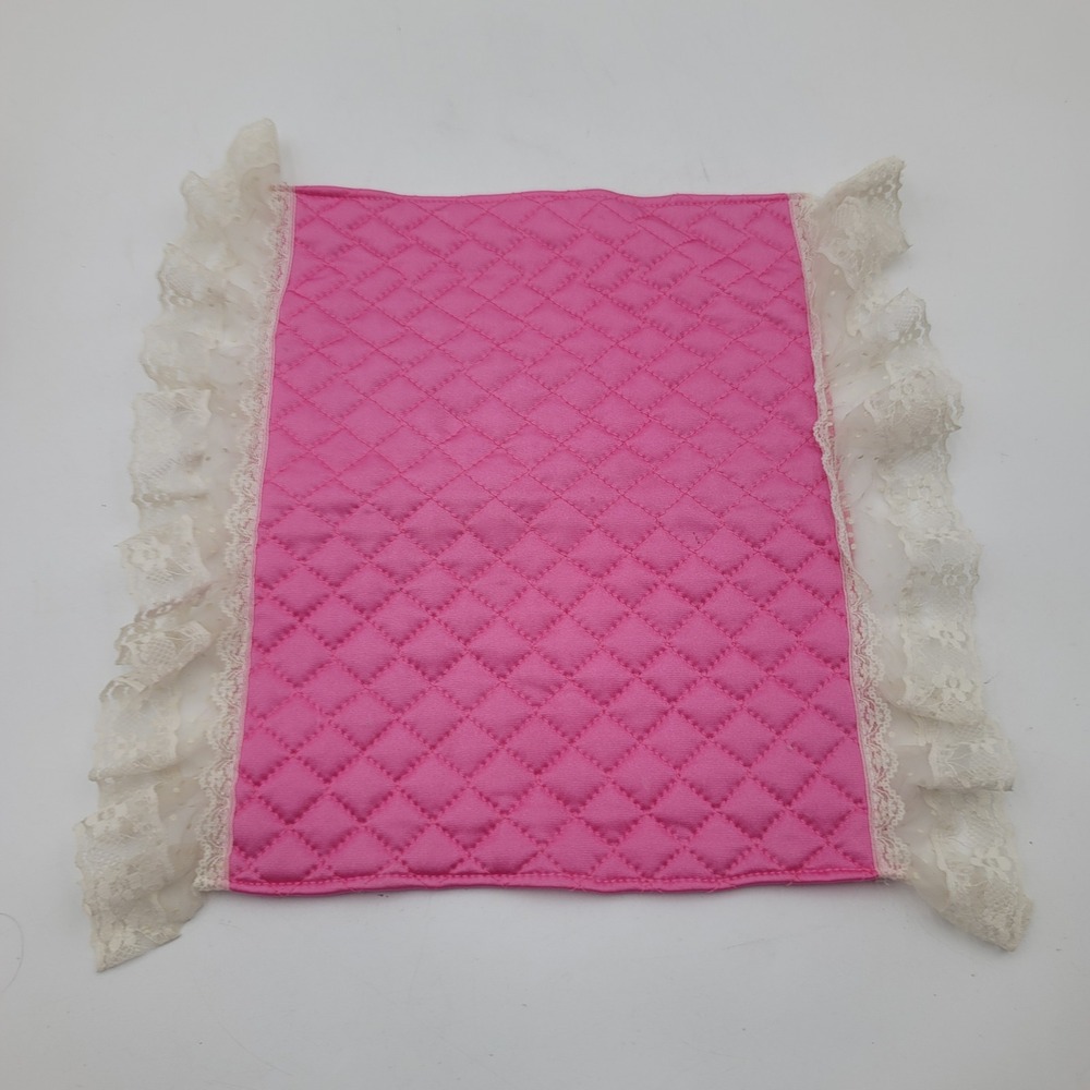 Vintage 1985 Mattel Barbie Dream Glow Bedspread Pink Quilted Lace Trim Accessory